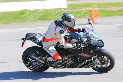 media/Jan-20-2023-Fastrack Riders (Fri) [[f2ad32aba3]]/Level 1/session 3 turn 9/